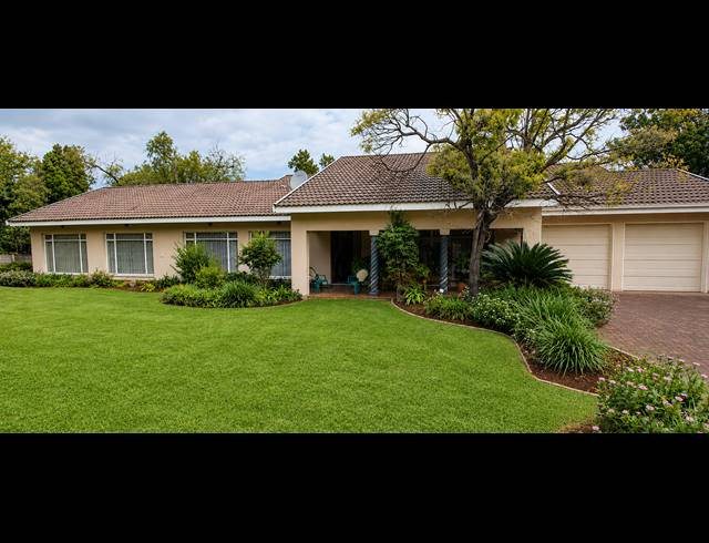 3 BEDROOM HOUSE FOR SALE IN THREE RIVERS EAST